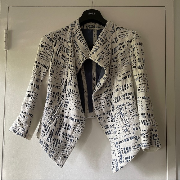 Anthropologie Blue and White Lacy Cropped Blazer - Size Medium - Picture 3 of 15